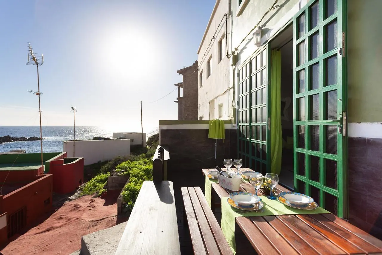 Home2Book Charming Sea Front House El Escobonal 0*,